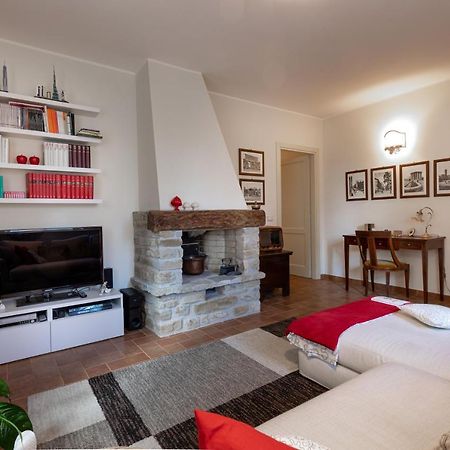 Altra Meta B&B Gubbio Luaran gambar